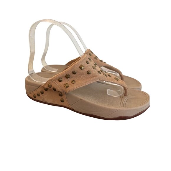 Fitflop Womens Studded Tan Suede Thong Sandals Size 7 Comfort Shoe - Picture 2 of 11
